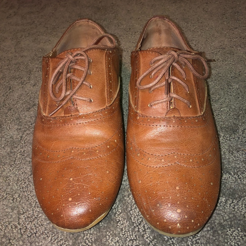Shoes - Picture 2 of 3